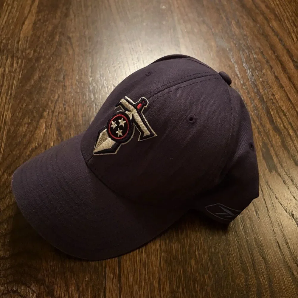 Reebok Tennessee TitansNFL Sword Logo NavyBaseball Cap